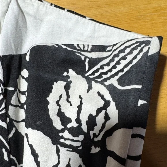 White House Black Market Bustier - Picture 12 of 12